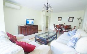 Aparment Neptuno- Located On The Promenade A Few Metres From The Beach.