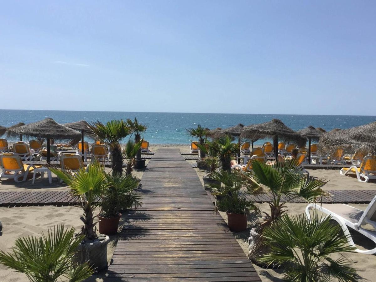 Aparment Neptuno- Located On The Promenade A Few Metres From The Beach. Estepona Buitenkant foto