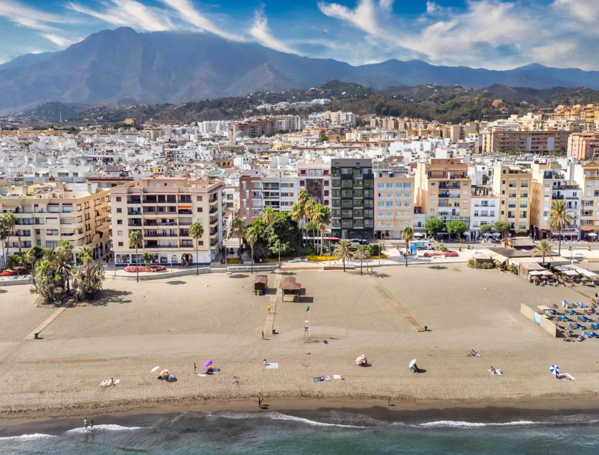 Aparment Neptuno- Located On The Promenade A Few Metres From The Beach. Estepona Buitenkant foto