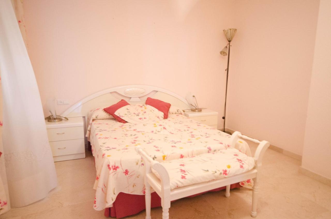 Aparment Neptuno- Located On The Promenade A Few Metres From The Beach. Estepona Buitenkant foto