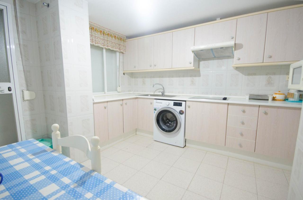 Aparment Neptuno- Located On The Promenade A Few Metres From The Beach. Estepona Buitenkant foto