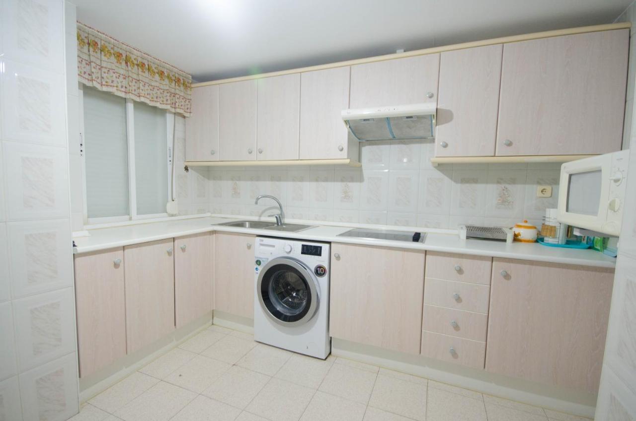 Aparment Neptuno- Located On The Promenade A Few Metres From The Beach. Estepona Buitenkant foto
