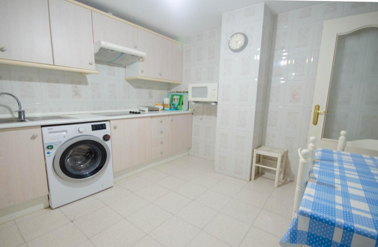 Aparment Neptuno- Located On The Promenade A Few Metres From The Beach. Estepona Buitenkant foto