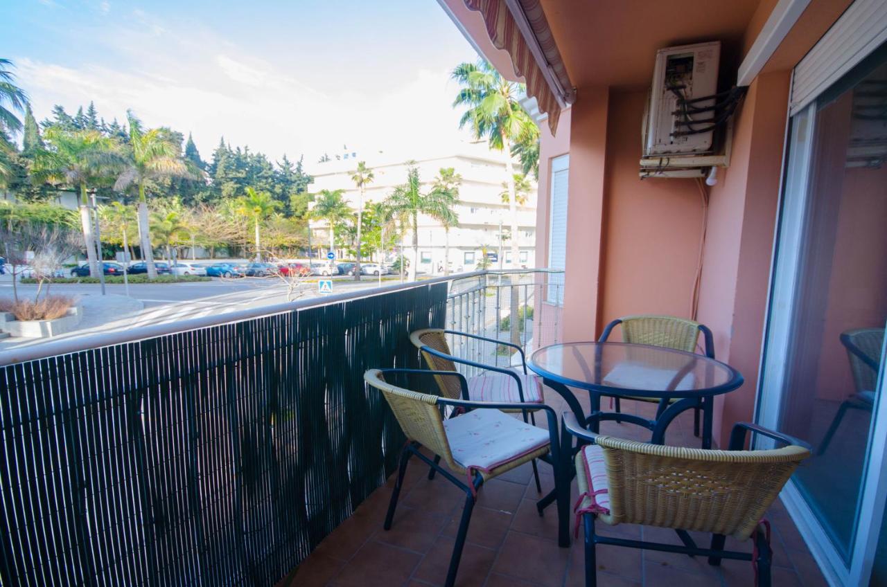 Aparment Neptuno- Located On The Promenade A Few Metres From The Beach. Estepona Buitenkant foto