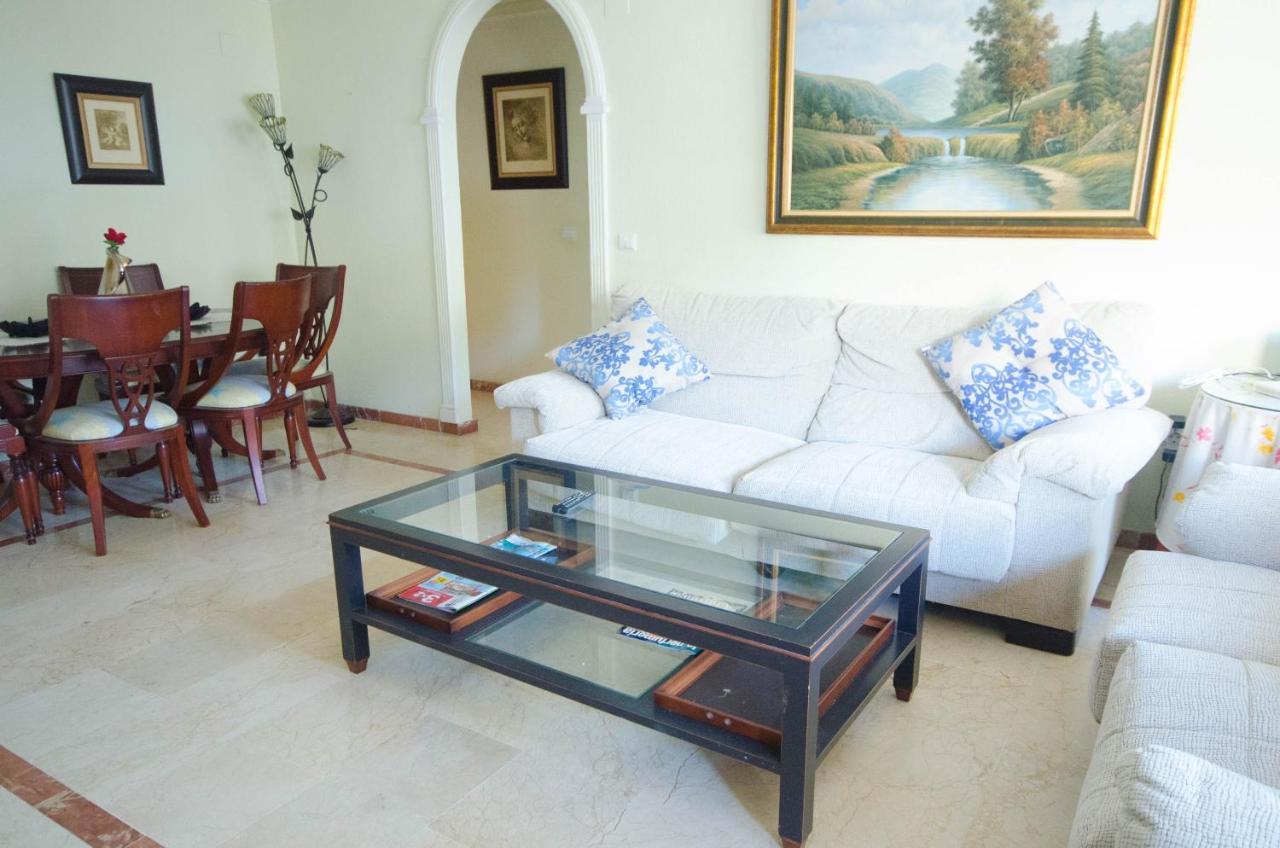 Aparment Neptuno- Located On The Promenade A Few Metres From The Beach. Estepona Buitenkant foto